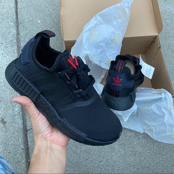 ADIDAS AUTHENTIC WOMENS Sz 6,6.5,7,7.5,8,8.5,9 new - Picture 6 of 8